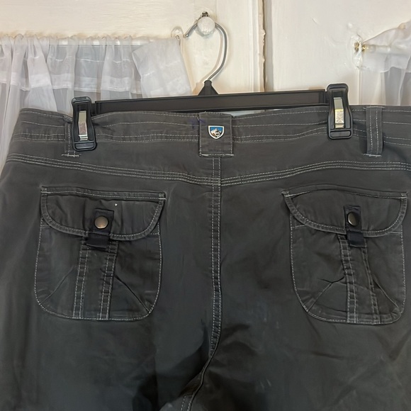 Kuhl Splash 11” Roll Up Short Women’s Size 14 Pine - Picture 2 of 9